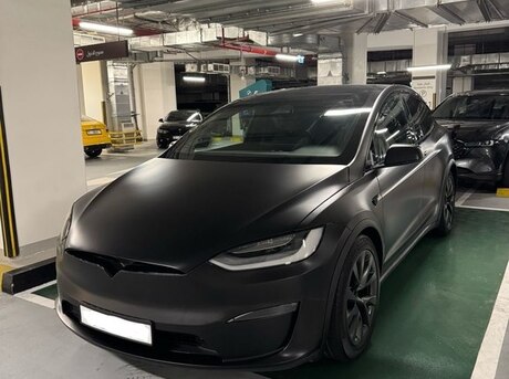 Tesla Model X 2022