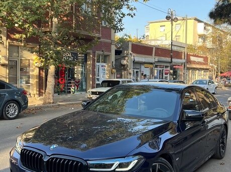 BMW 530e 2021