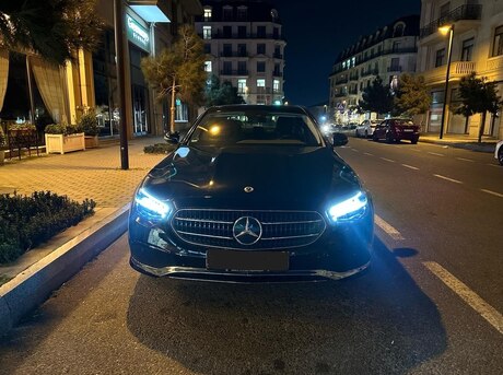 Mercedes E 300