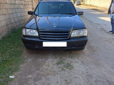 Mercedes C 180