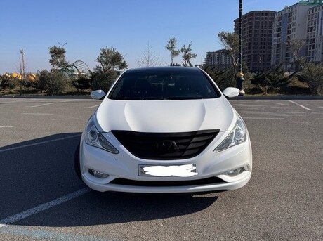 Hyundai Sonata 2010