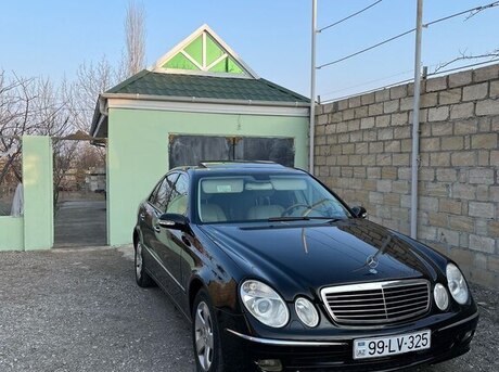 Mercedes E 240