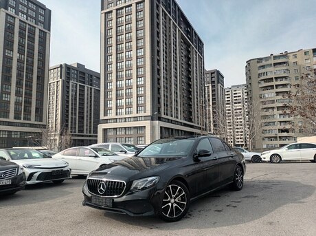 Mercedes E 300 4MATIC
