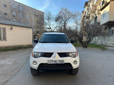 Mitsubishi L200 2008