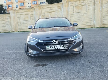 Hyundai Elantra 2019