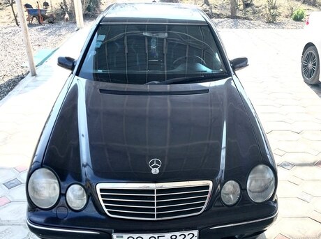 Mercedes E 240 2000