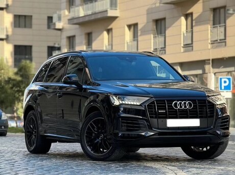 Audi Q7 2021