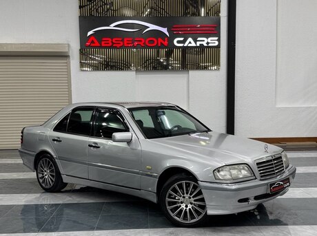 Mercedes C 180