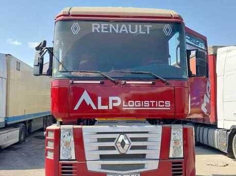 Renault Magnum