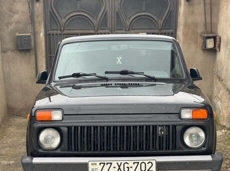 LADA (VAZ) Niva 2015
