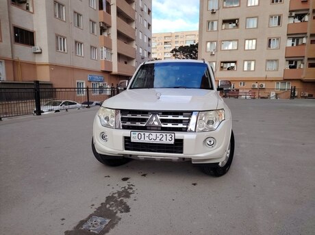 Mitsubishi Pajero 2011