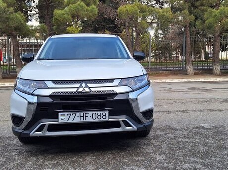 Mitsubishi Outlander 2020