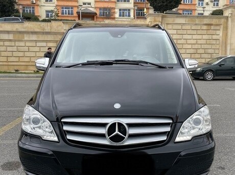 Mercedes Viano
