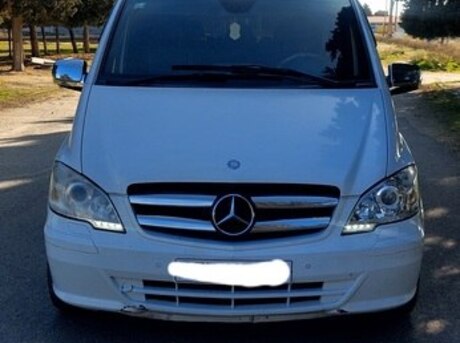 Mercedes Viano