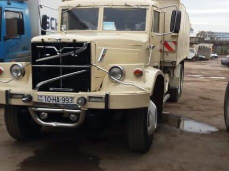 KrAZ  1982