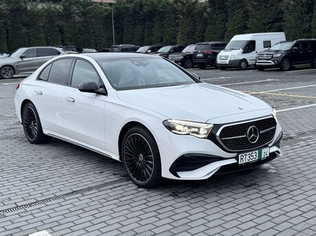 Mercedes E 300 e
