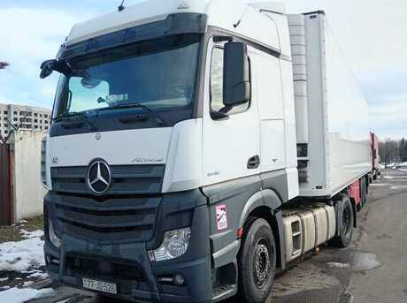 Mercedes Actros 1844