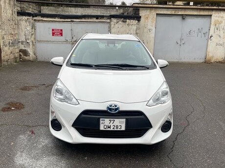 Toyota Aqua 2016