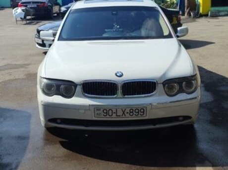 BMW 745
