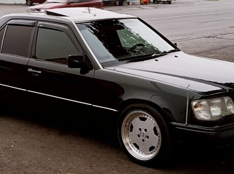 Mercedes E 280