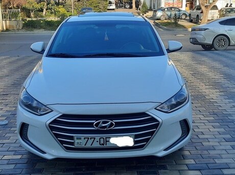 Hyundai Elantra 2017