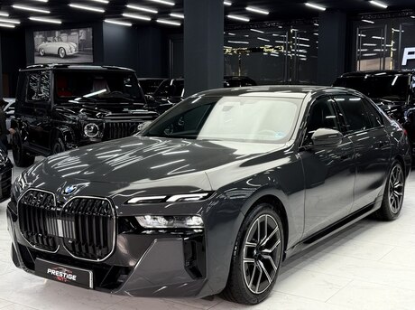 BMW 740