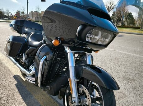 Harley-Davidson FLTRX Road Glide