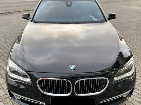 BMW 750 2014