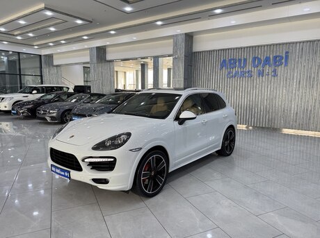 Porsche Cayenne GTS 2014