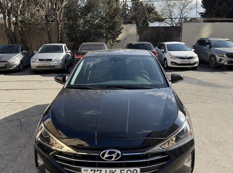 Hyundai Elantra 2020