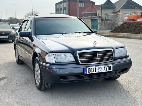 Mercedes C 180