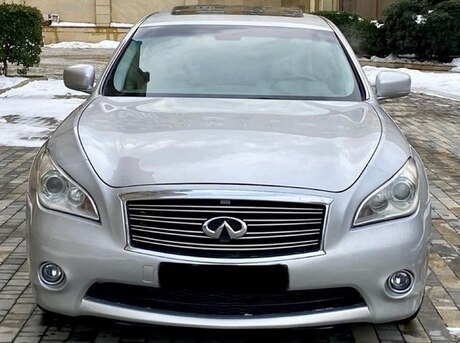 Infiniti M37