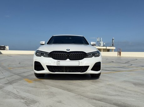 BMW 330 2019