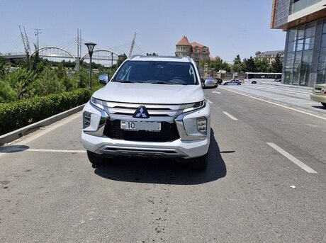 Mitsubishi Pajero Sport 2022