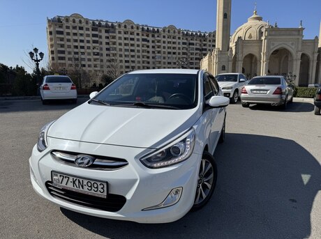 Hyundai Accent 2015