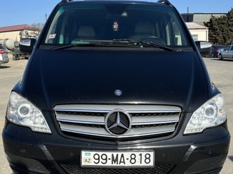 Mercedes Viano