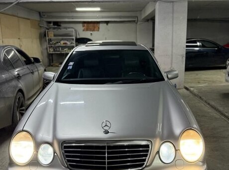 Mercedes E 270