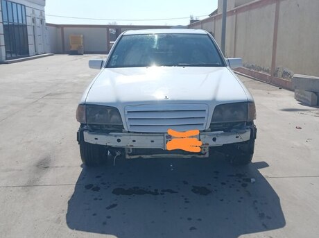 Mercedes C 180