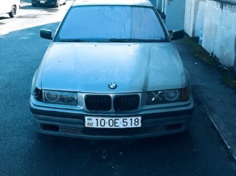 BMW 318