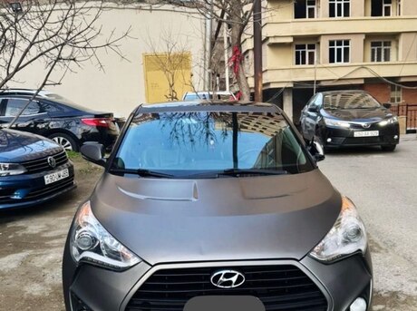 Hyundai Veloster 2013