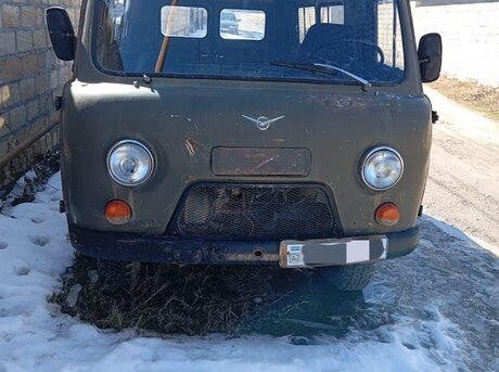 UAZ 452