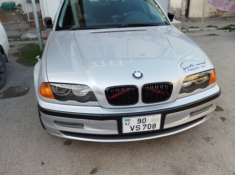 BMW 320