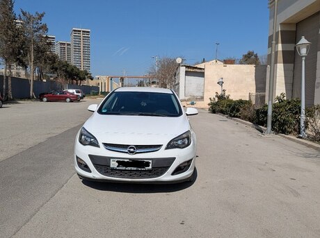 Opel Astra 2013