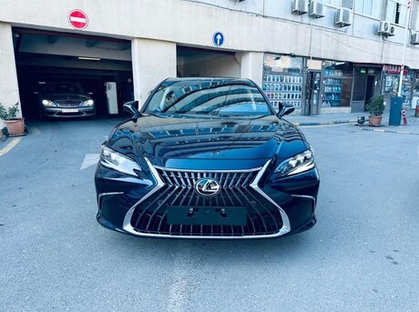 Lexus ES 300h 2023