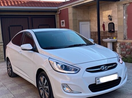 Hyundai Accent 2015