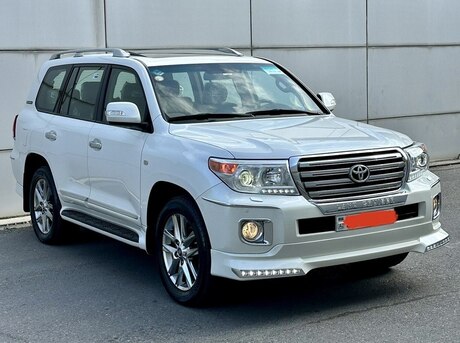 Toyota Land Cruiser 2011