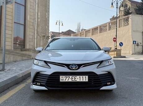 Toyota Camry 2023