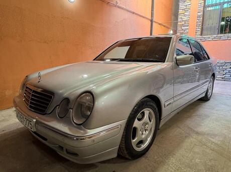 Mercedes E 240 2000