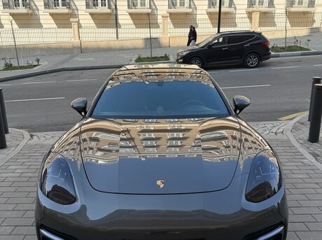 Porsche Panamera 2018