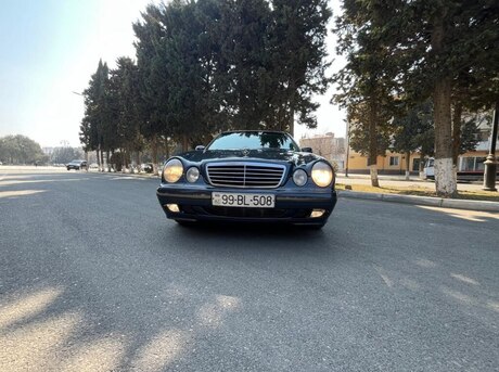 Mercedes E 270 2000